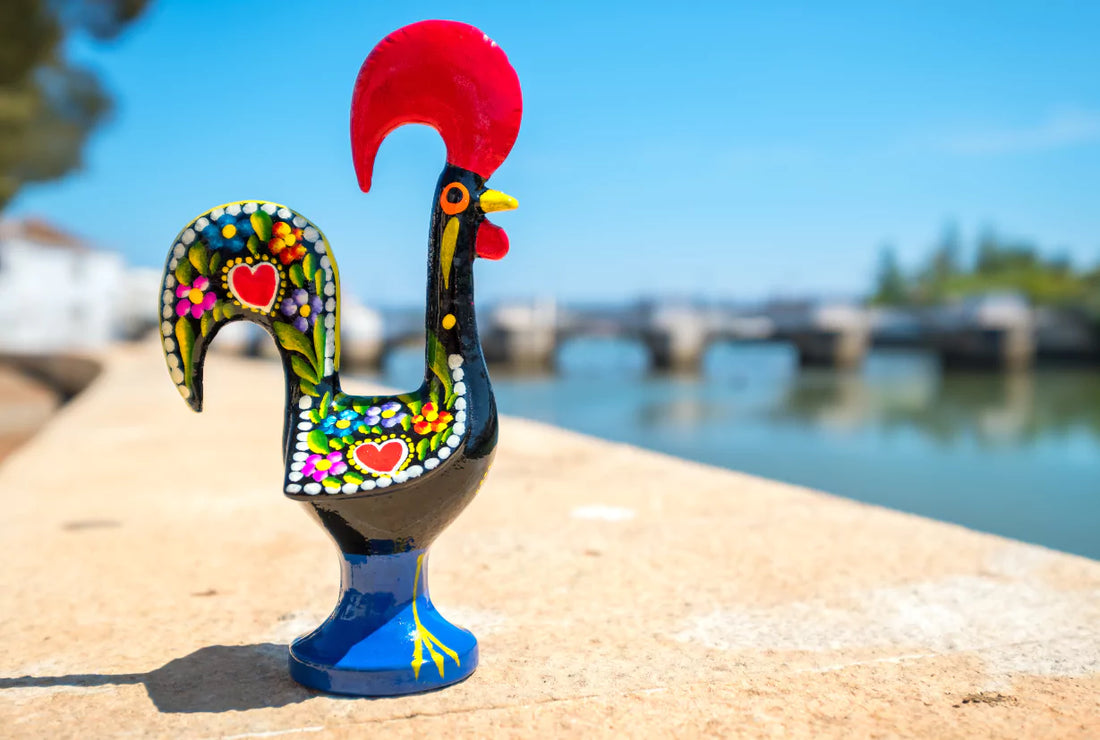 La Fascinante Historia Detr s Del Gallo De Barcelos S mbolo De la-fascinante-historia-detr-s-del-gallo-de-barcelos-s-mbolo-de