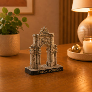 Lisboa Portugal Arco da Rua Augusta collectible souvenir showcasing the intricate architectural details of Lisbon’s famous triumphal arch.