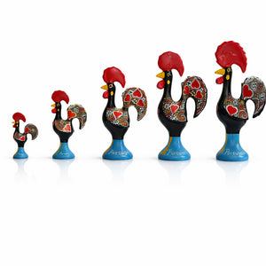 Portugal Barcelos rooster ceramic souvenir displayed in multiple sizes from small to large.