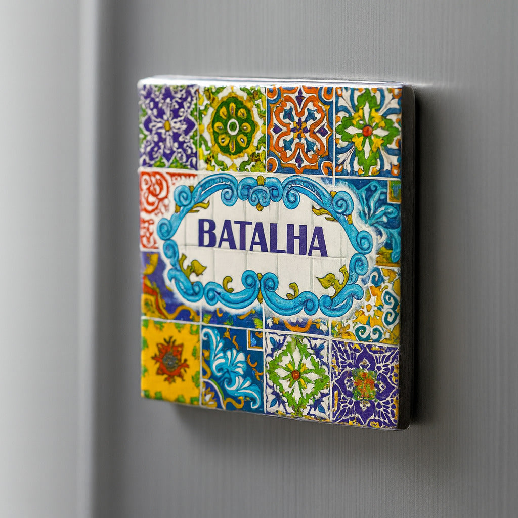 Decorative tile with colorful patterns and 'Batalha' text on a gray background