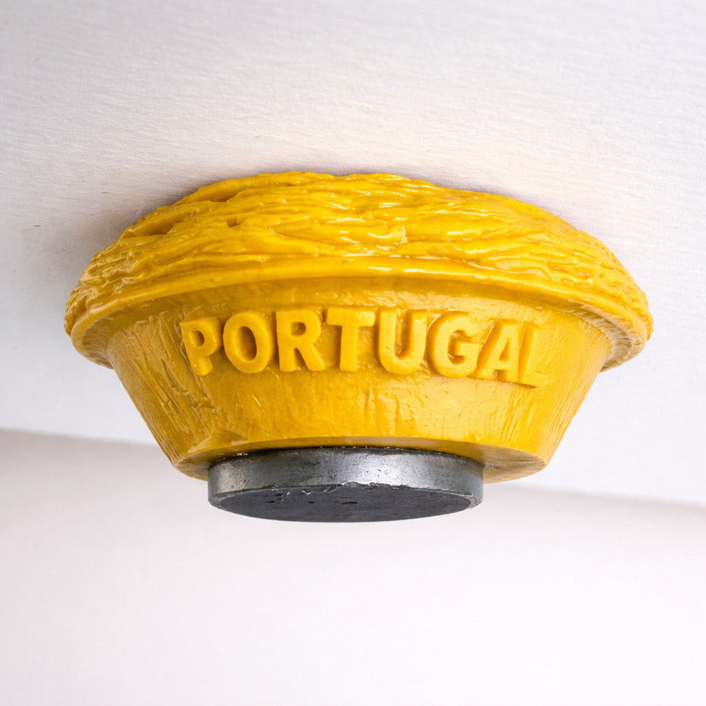 pastel de nata magnet with 'Portugal' text on a white background