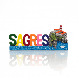 Resin magnet featuring the word “Sagres” in colorful 3D letters, with a coastal cliff scene showing the Cabo de São Vicente lighthouse and a small white boat on the ocean